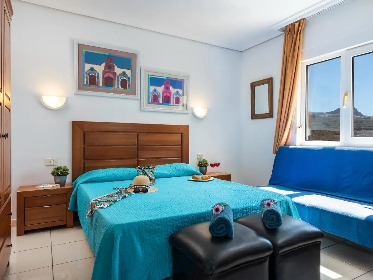 Apartment 10E Country Club Accommodation Pool! Arona